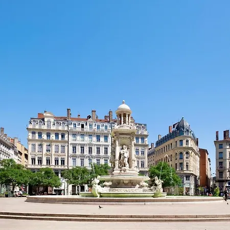 Apartment Honore Du Temple *