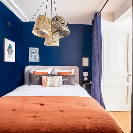 Honore Du Temple Apartment